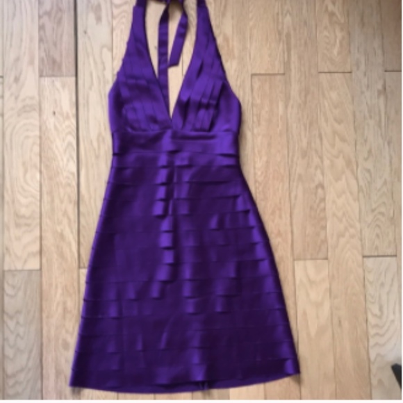 Halter dress with satin finish - Picture 2 of 3